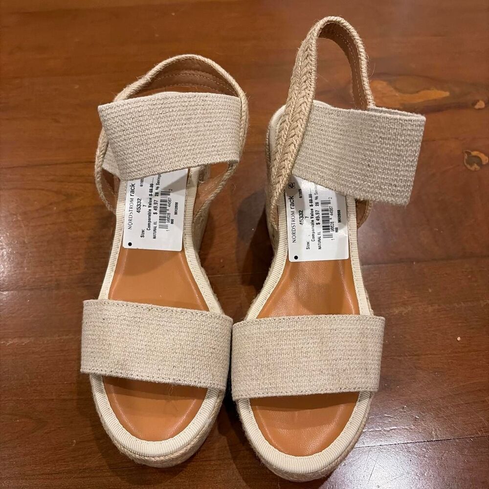 Mia Women's Tan and Cream Sandals